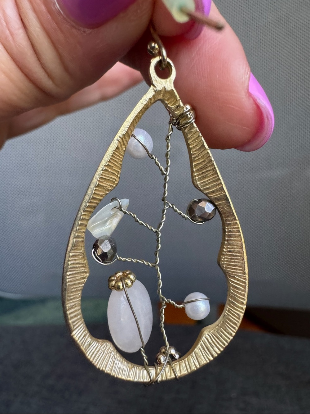 Vintage Boho Gold-Tone Teardrop Wirework Earrings with White Gem Accents - Picture 2 of 7